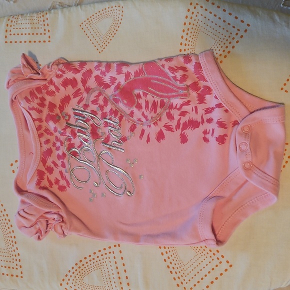Baby Phat Onesie Set - Picture 4 of 5
